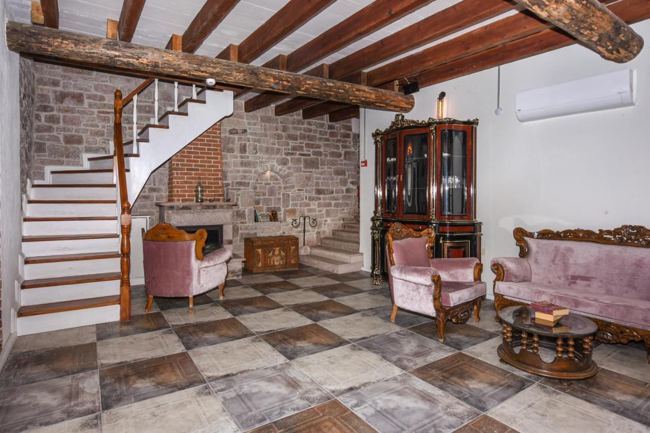 Lunaria Guest House Айвалик Екстер'єр фото