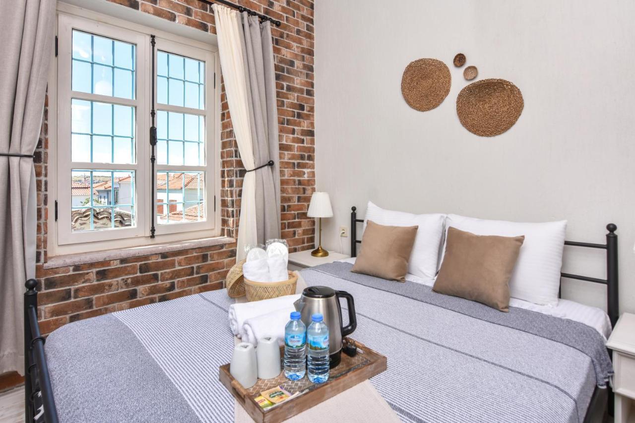 Lunaria Guest House Айвалик Екстер'єр фото