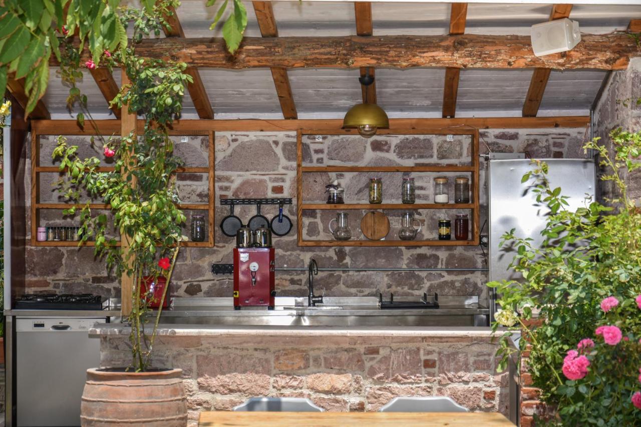 Lunaria Guest House Айвалик Екстер'єр фото
