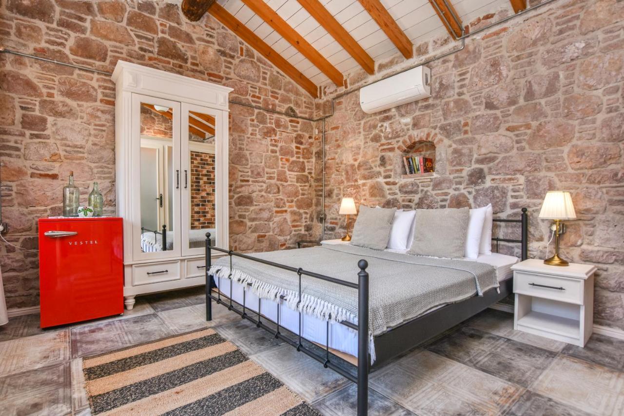 Lunaria Guest House Айвалик Екстер'єр фото