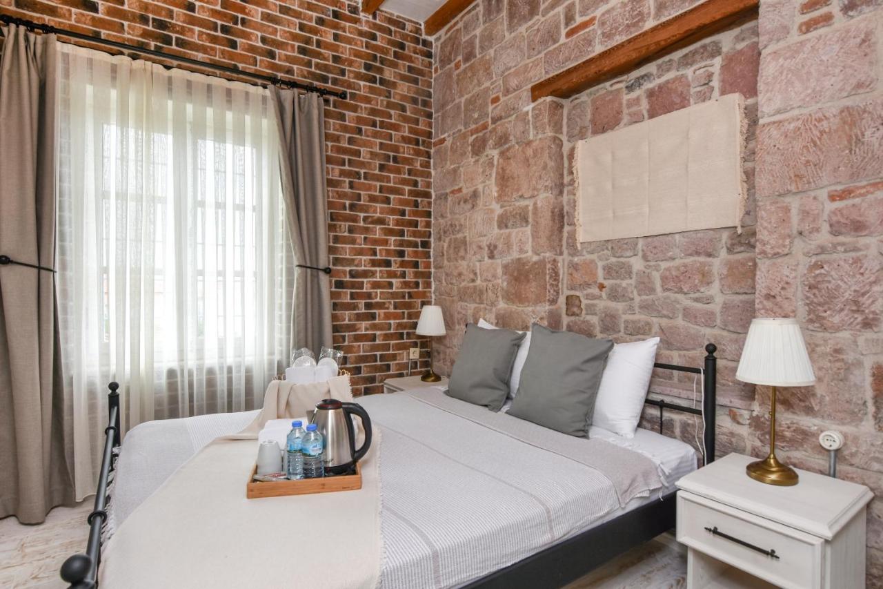Lunaria Guest House Айвалик Екстер'єр фото