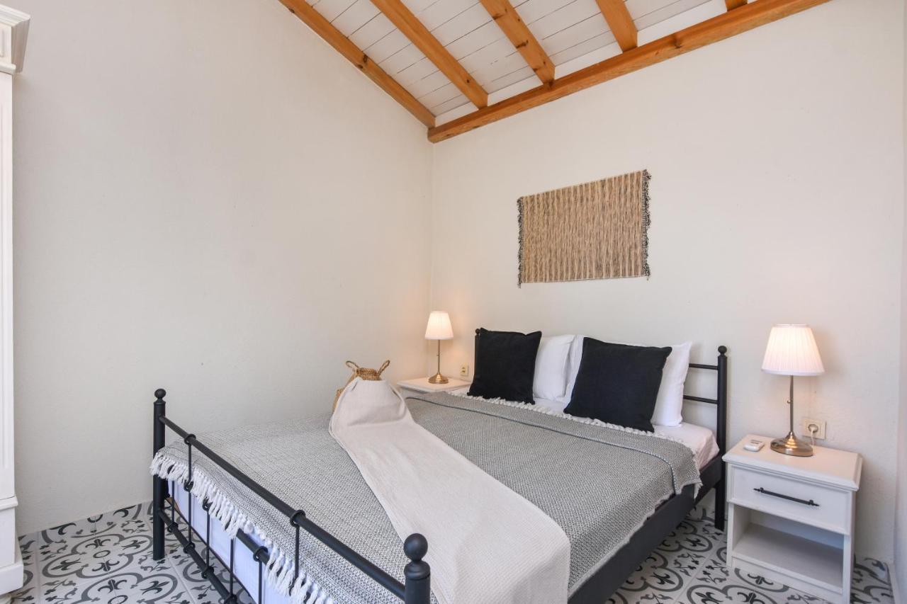 Lunaria Guest House Айвалик Екстер'єр фото